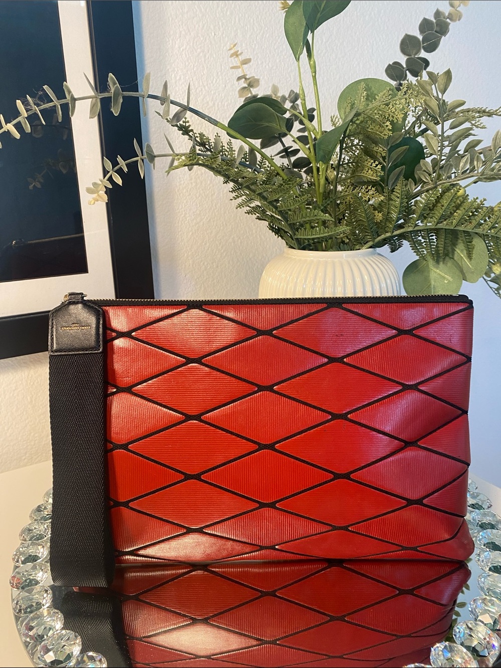 Louis Quatorze Paris Geometric Zipper Clutch